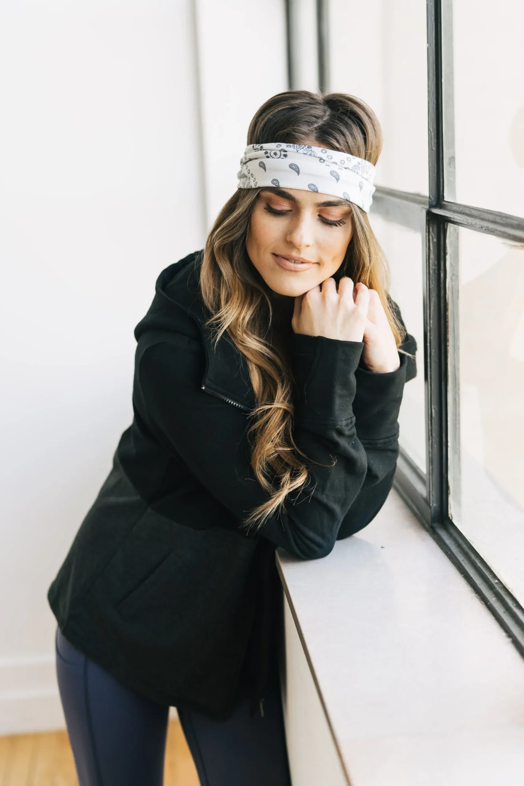 bandana_buw___headband_2.webp Headbands>Maven Thread BANDANA Bu0026W - 4'' Headband