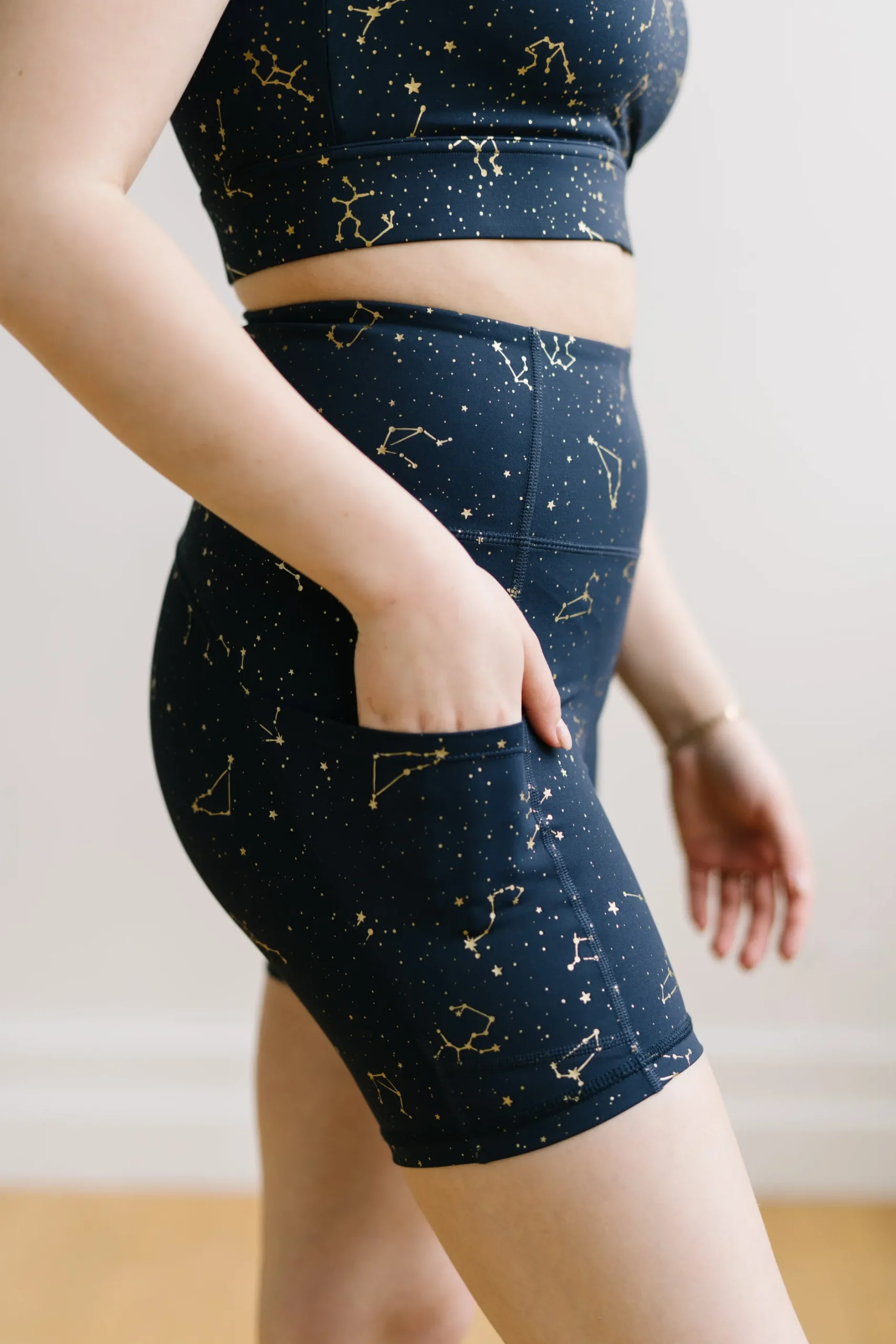 biker_shorts____navy_zodi_3.webp Shorts>Maven Thread Biker Shorts - 6'' - Navy Zodiac