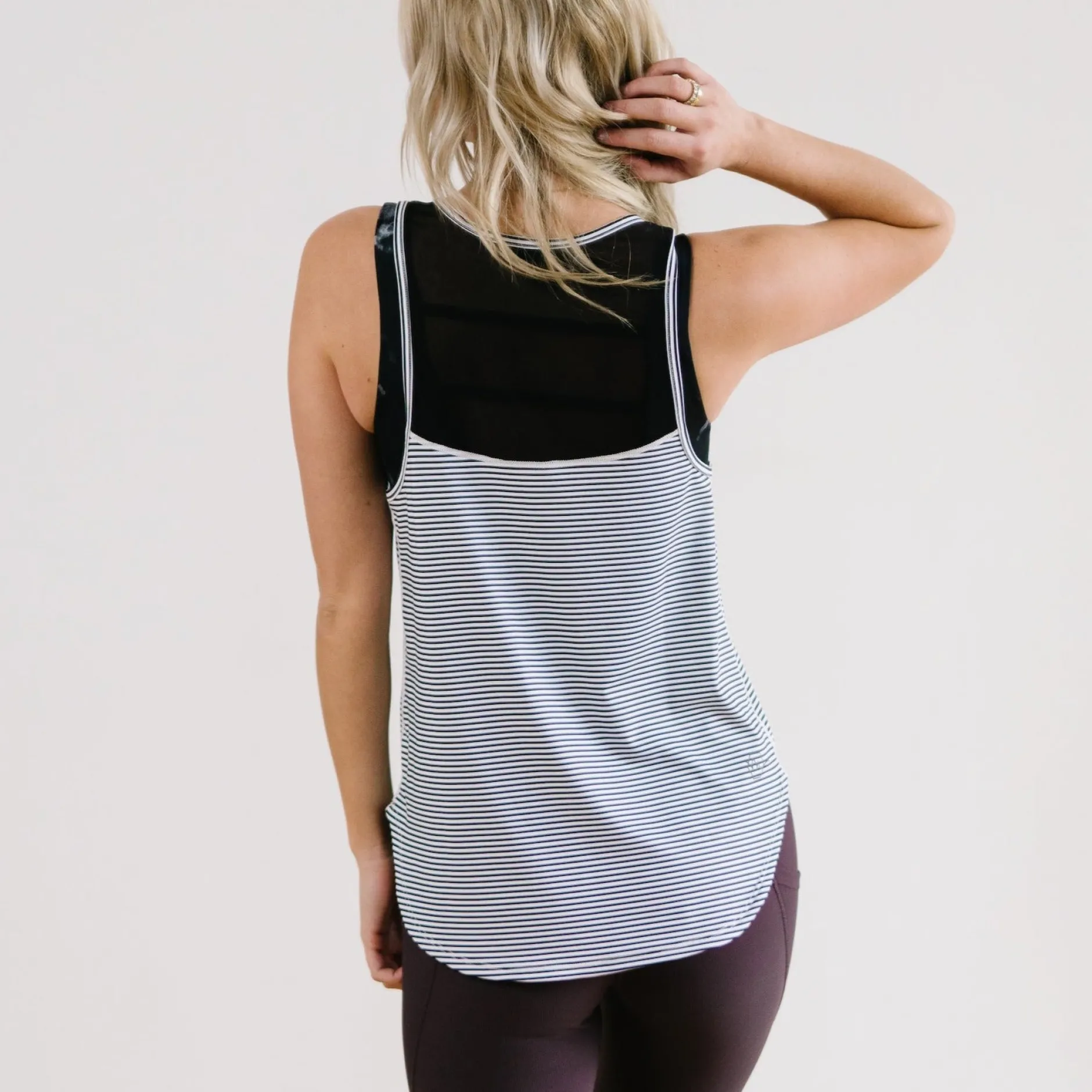 breathe_tank__buw_stripe_0.webp Tanks>Maven Thread Breathe Tank - Bu0026W Stripe