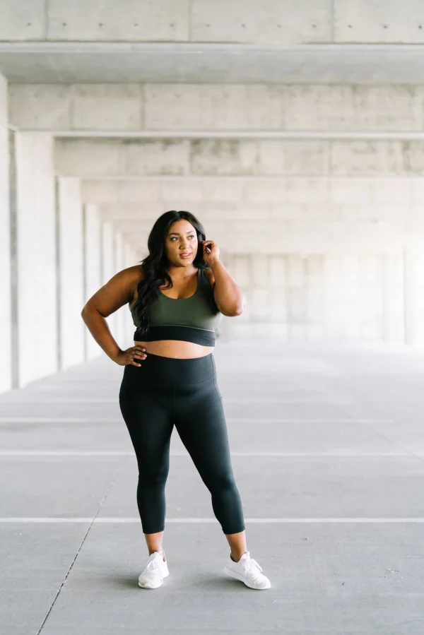 Sports Bras>Maven Thread Criss Cross Sports Bra - Olive Green / Black