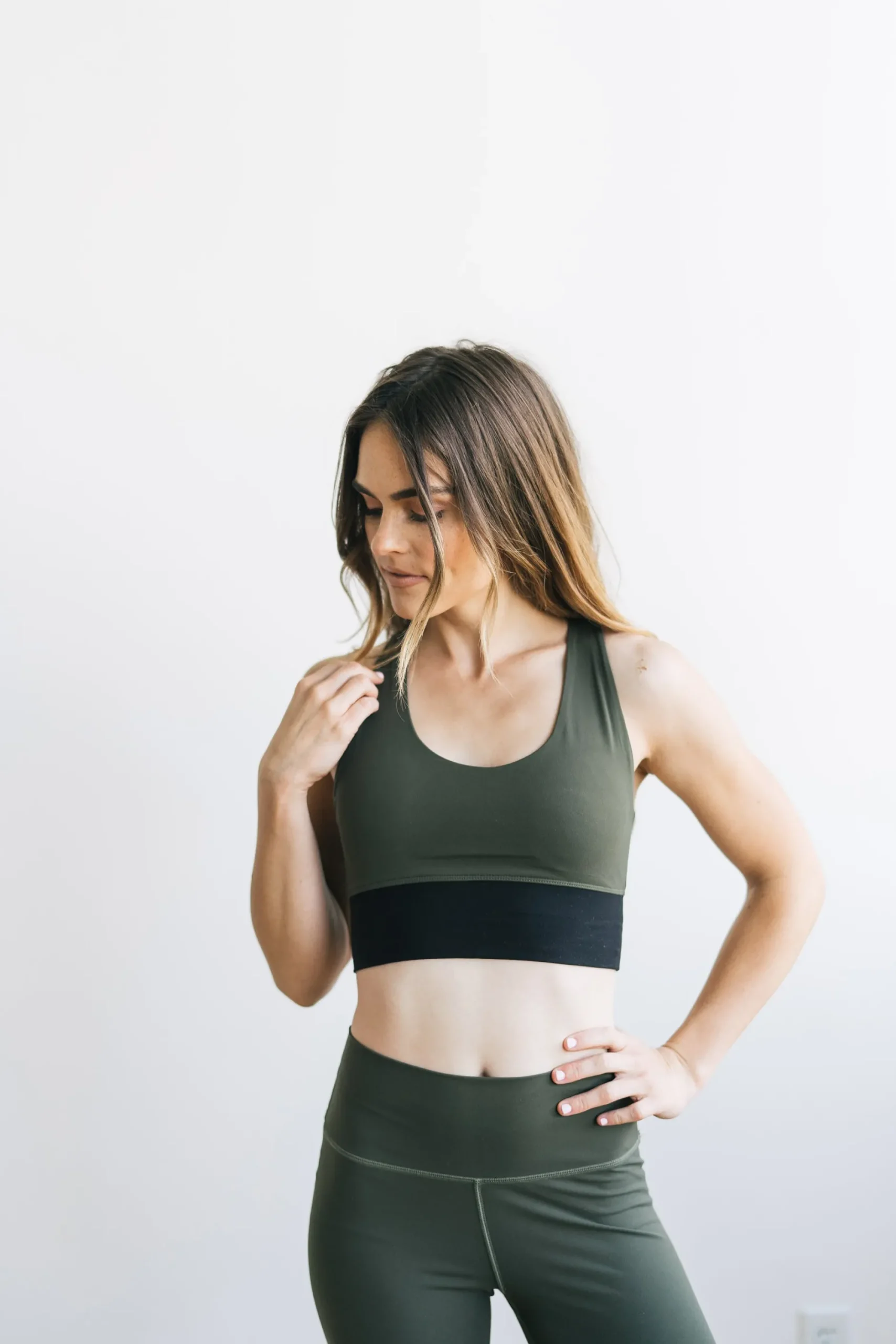 criss_cross_sports_bra__o_9.webp Sports Bras>Maven Thread Criss Cross Sports Bra - Olive Green / Black