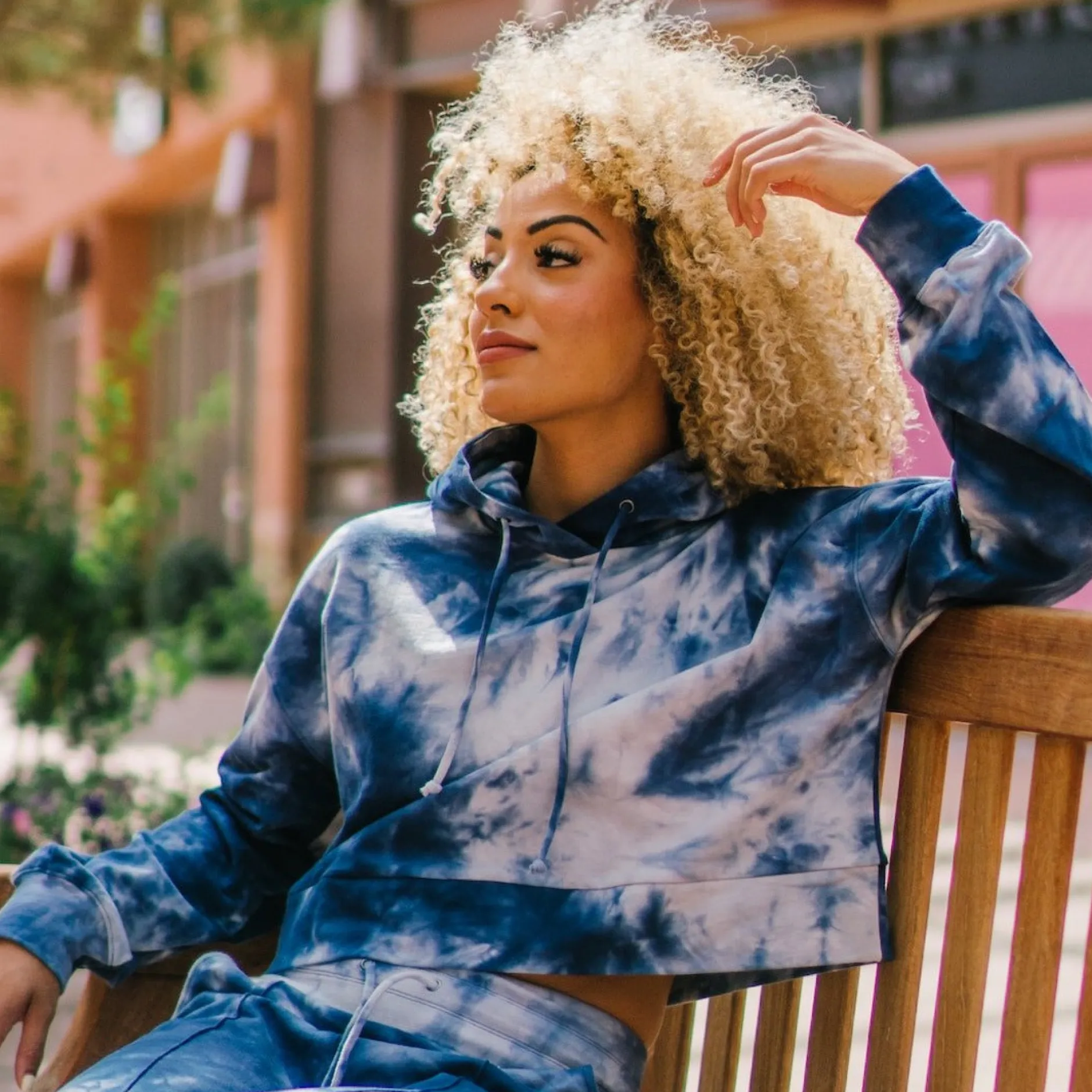 crop_hoodie__navy_tie_dye_1.webp Hoodies + Sleep | Hoodies>Maven Thread Crop Hoodie - Navy Tie Dye