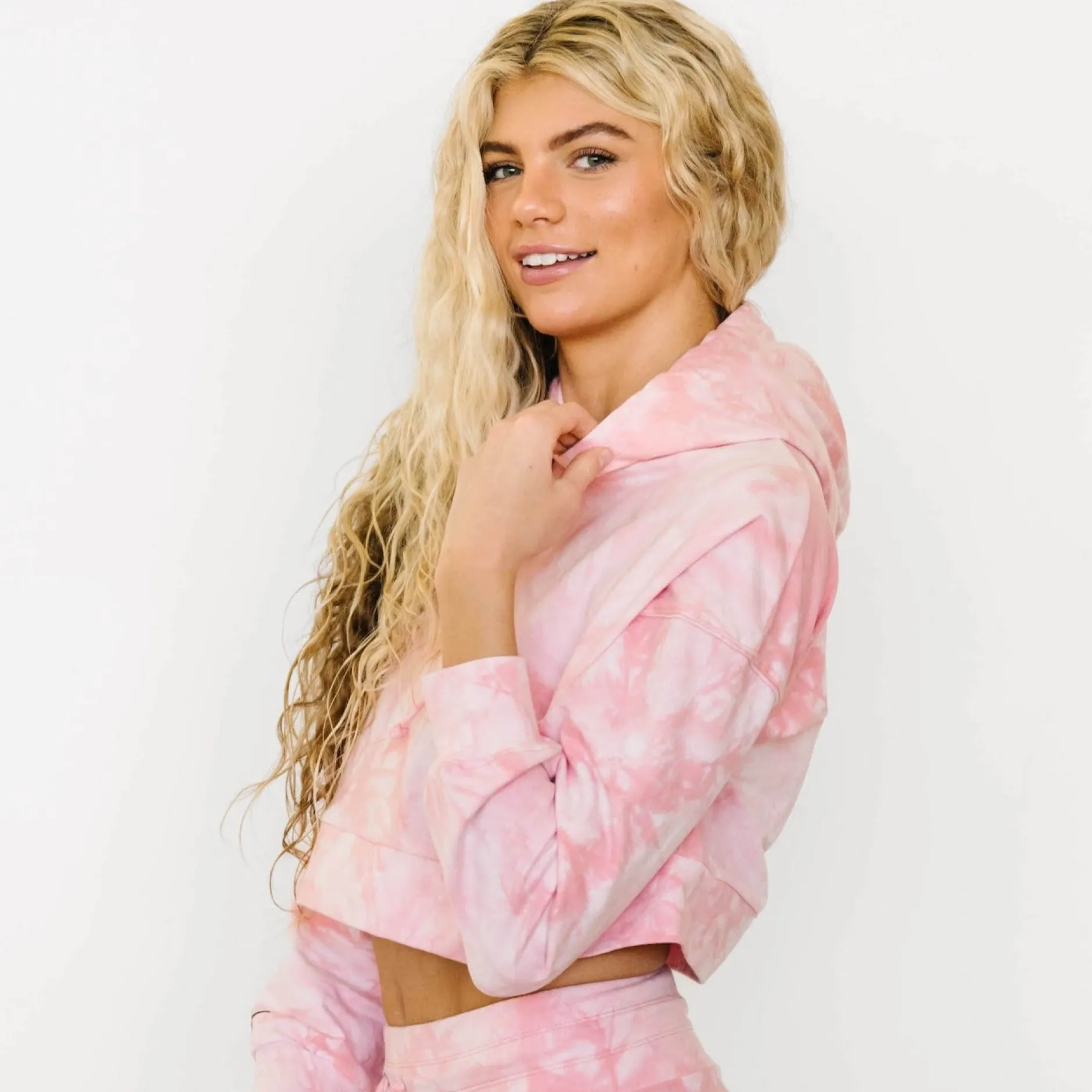 crop_hoodie__pink_tie_dye_0.webp Outerwear | Hoodies + Sleep>Maven Thread Crop Hoodie - Pink Tie Dye