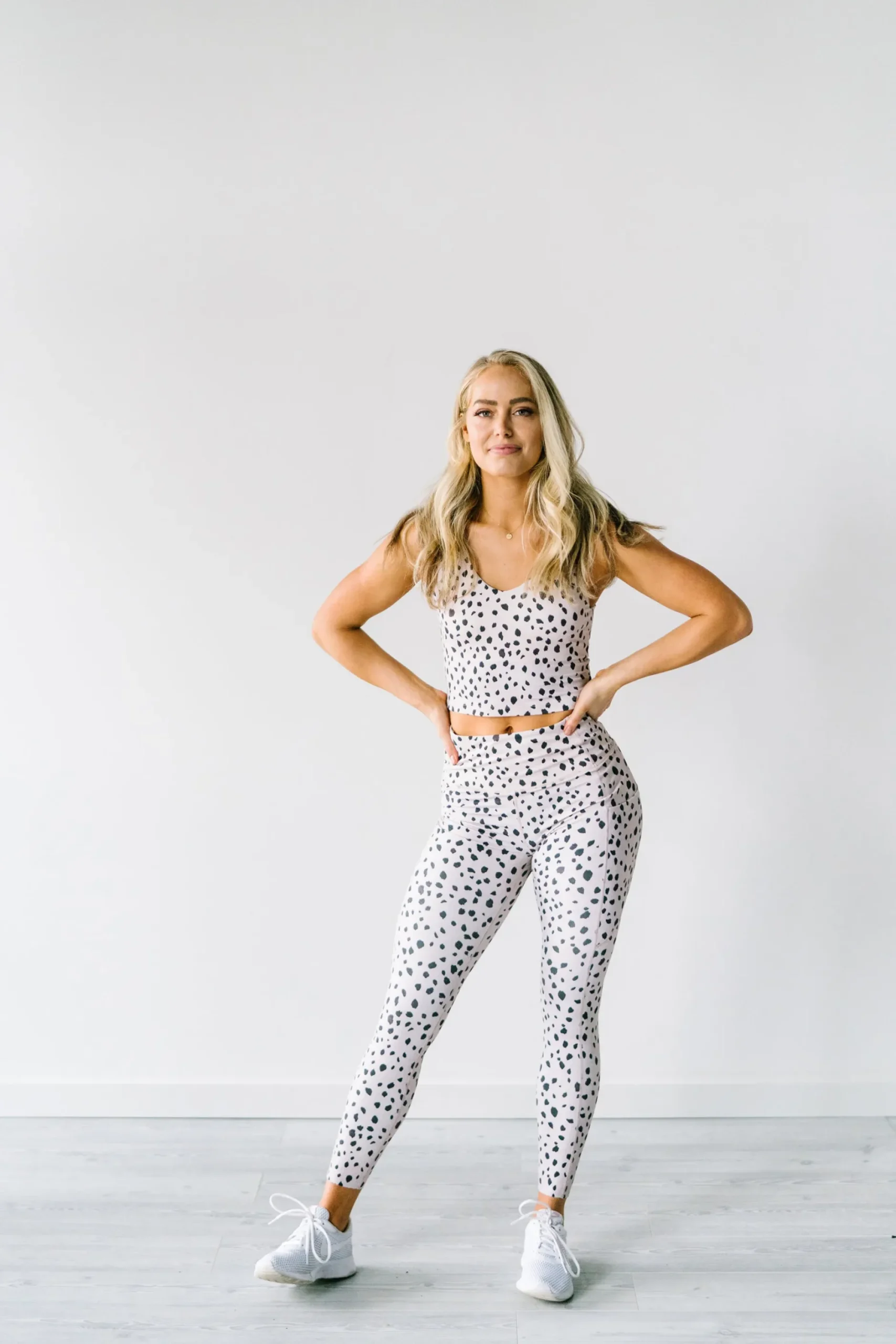 crop_tank_sports_bra__dal_3.webp Sports Bras | Tanks>Maven Thread Crop Tank Sports Bra - Dalmatian