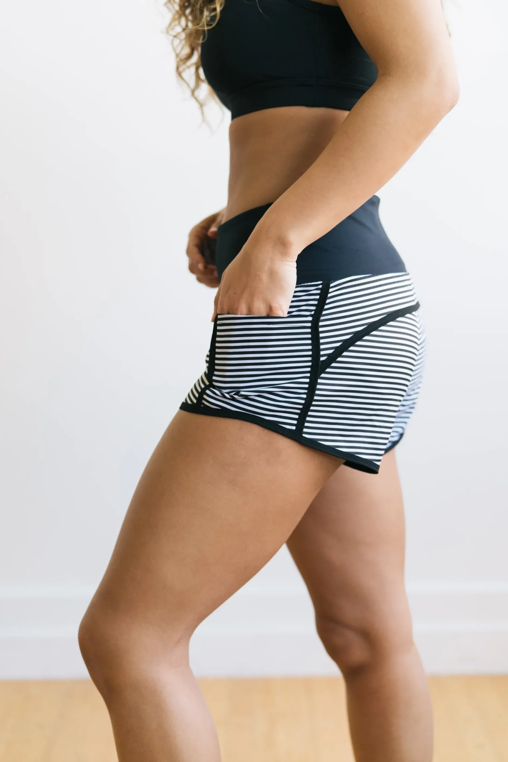 elite_shorts____buw_strip_7.webp Shorts>Maven Thread Elite Shorts - 3.5'' - Bu0026W Stripes