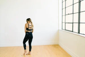 Sports Bras>Maven Thread Fearless Sports Bra - Black Tie Dye