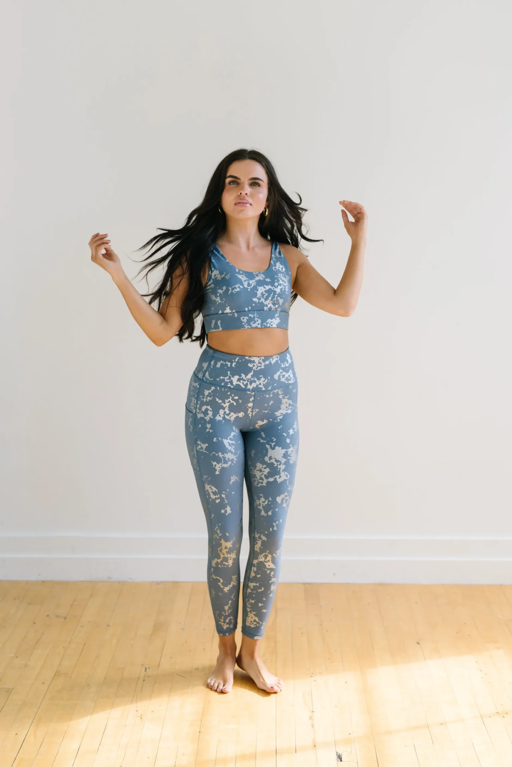 fierce_sports_bra__silver_6.webp Sports Bras>Maven Thread Fierce Sports Bra - Silver Foil
