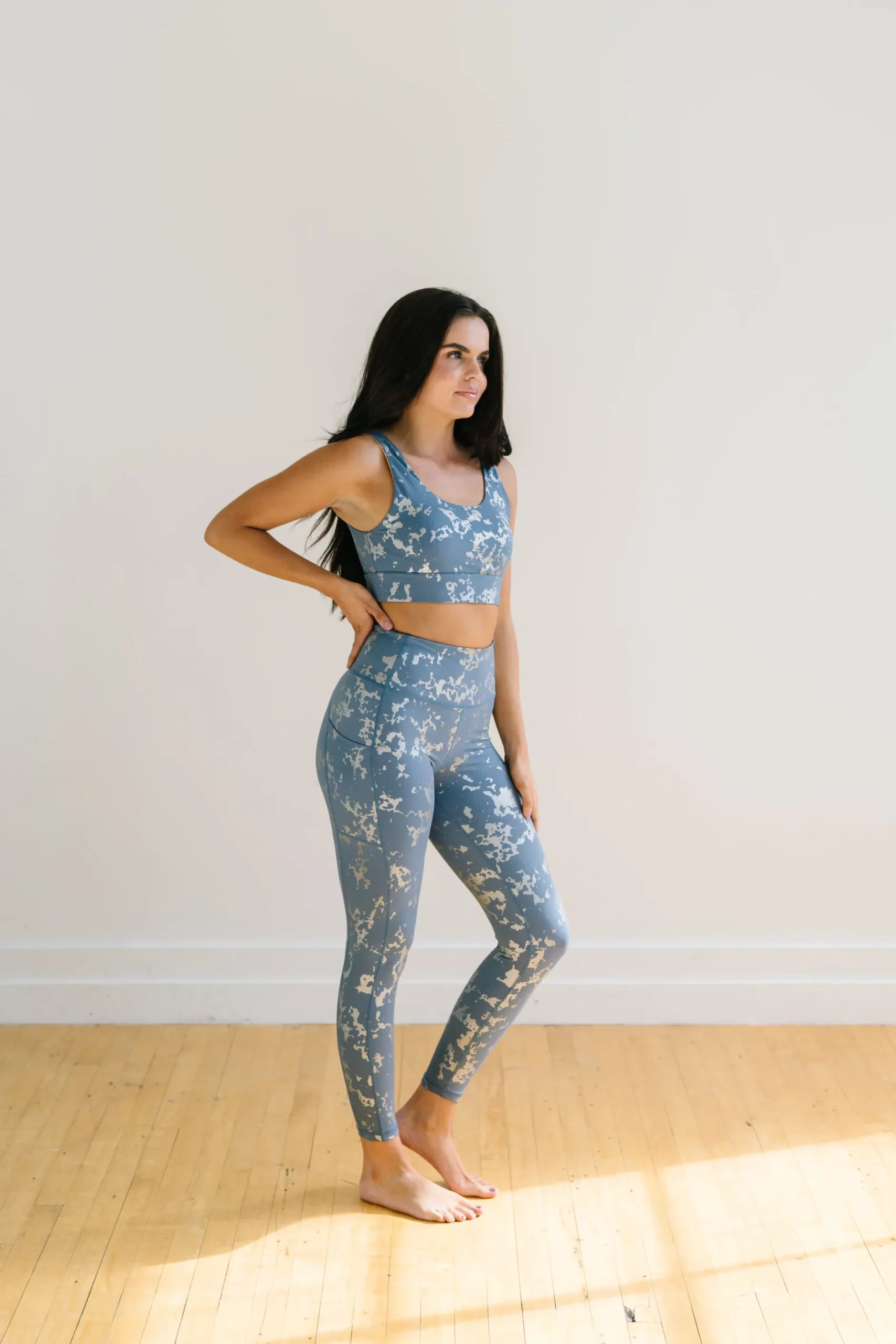 fierce_sports_bra__silver_7.webp Sports Bras>Maven Thread Fierce Sports Bra - Silver Foil