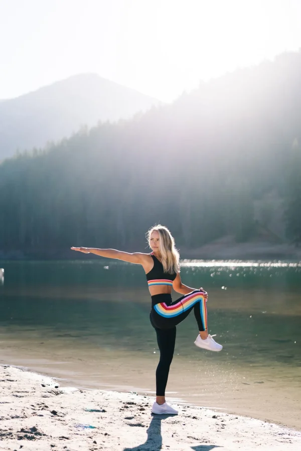 Sports Bras>Maven Thread Flow Sports Bra - Rainbow