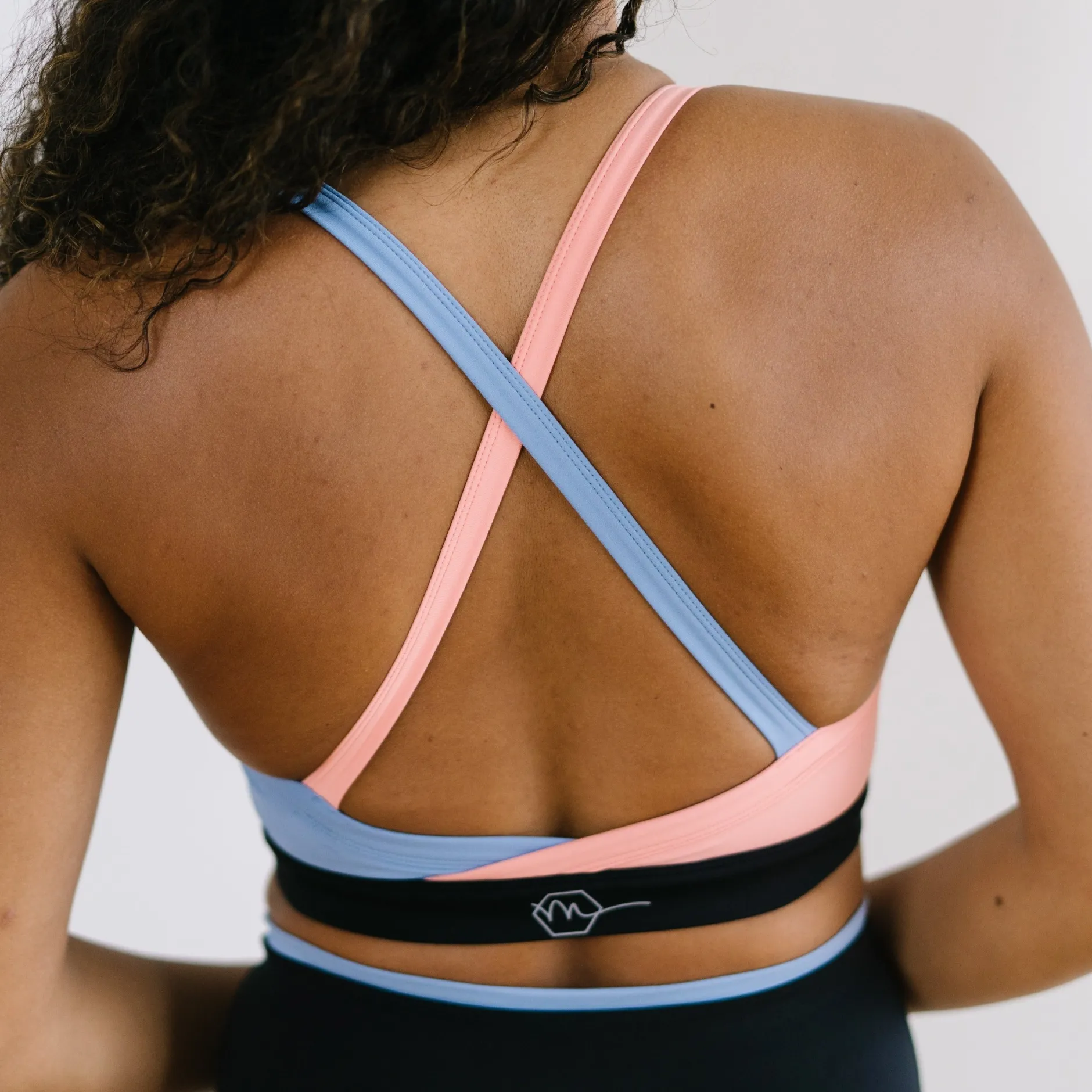 hype_vneck_sports_bra__su_0.webp Sports Bras>Maven Thread Hype V-Neck Sports Bra - Sunrise