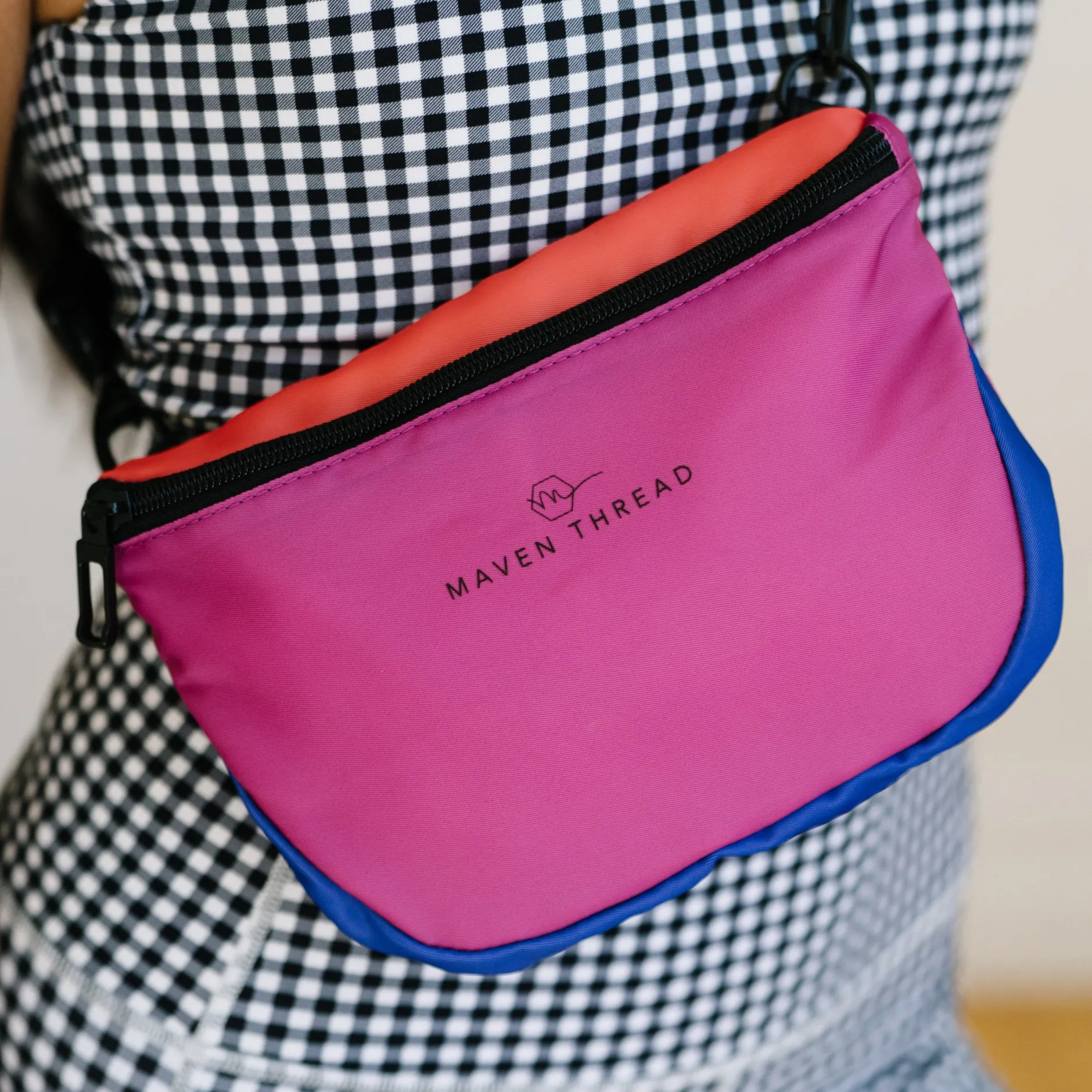 in_everyday_bag__fuchsia__1.webp 3-In-1 Everyday Bag>Maven Thread 3-in-1 Everyday Bag - Fuchsia Colorblock