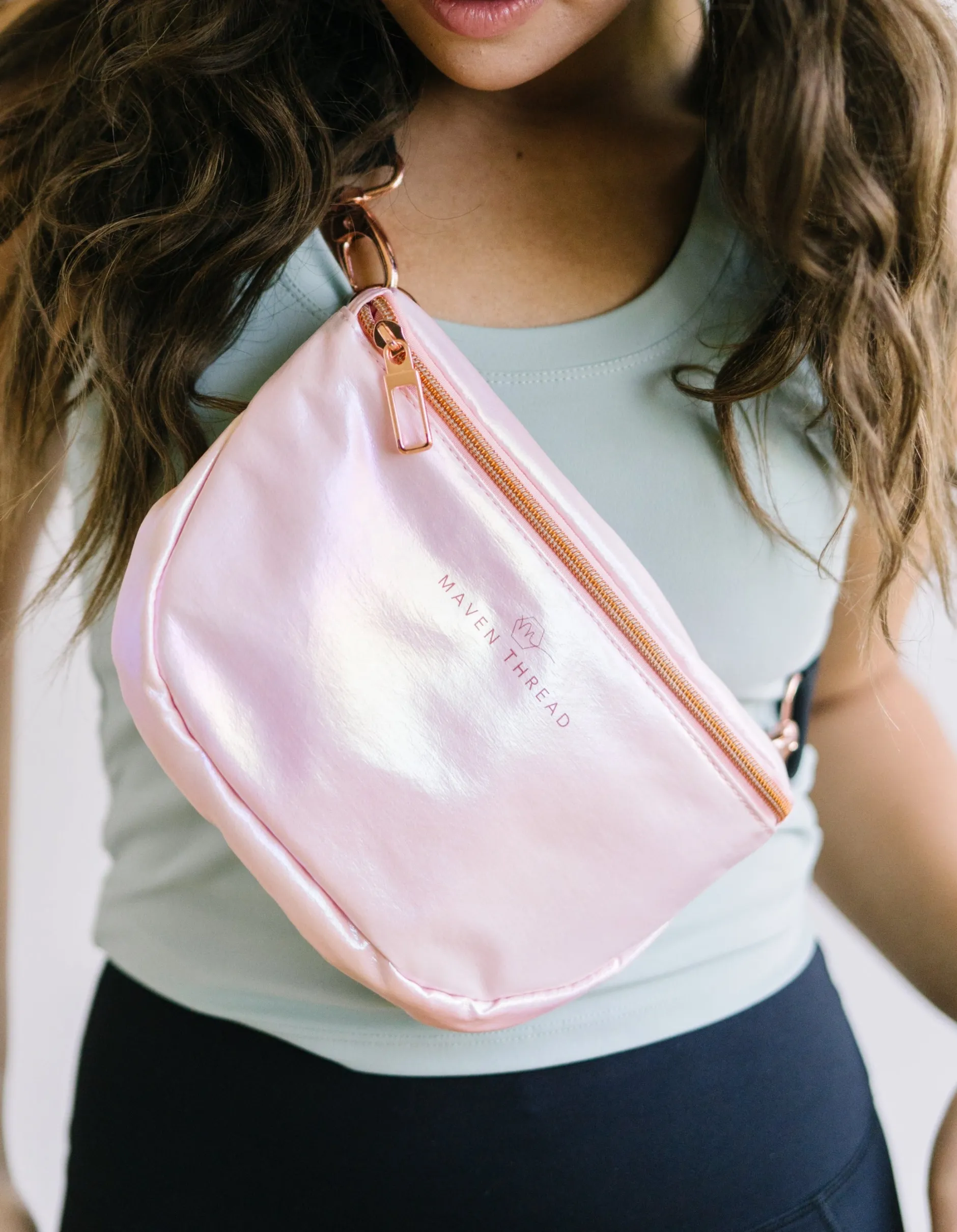 in_everyday_bag__pink_iri_1.webp 3-In-1 Everyday Bag>Maven Thread 3-in-1 Everyday Bag - Pink Iridescent