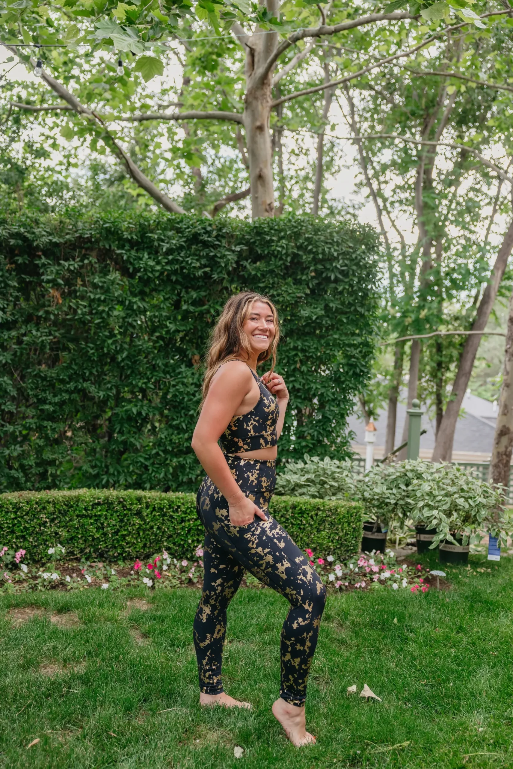 inspire_leggings__gold_fo_3.webp Leggings>Maven Thread Inspire Leggings - Gold Foil