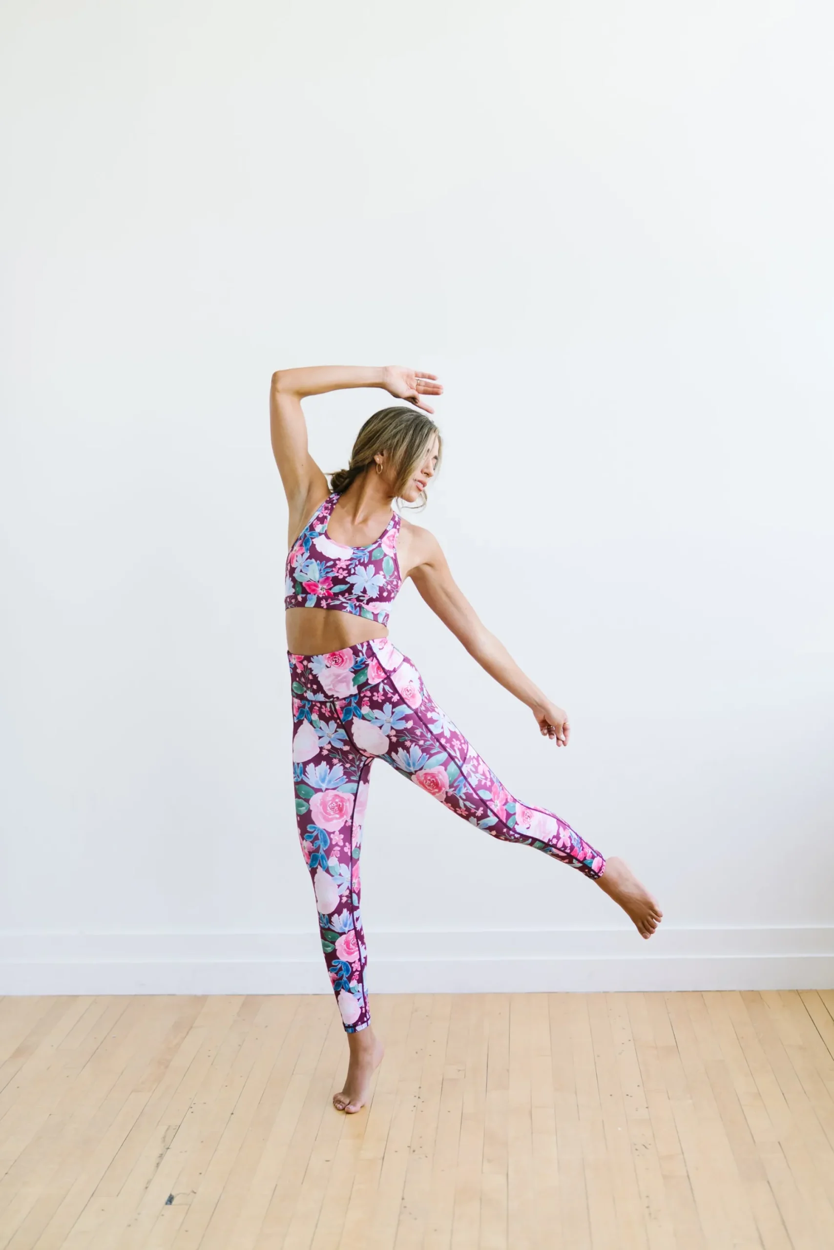 inspire_leggings__maroon__5.webp Leggings>Maven Thread Inspire Leggings - Maroon Floral