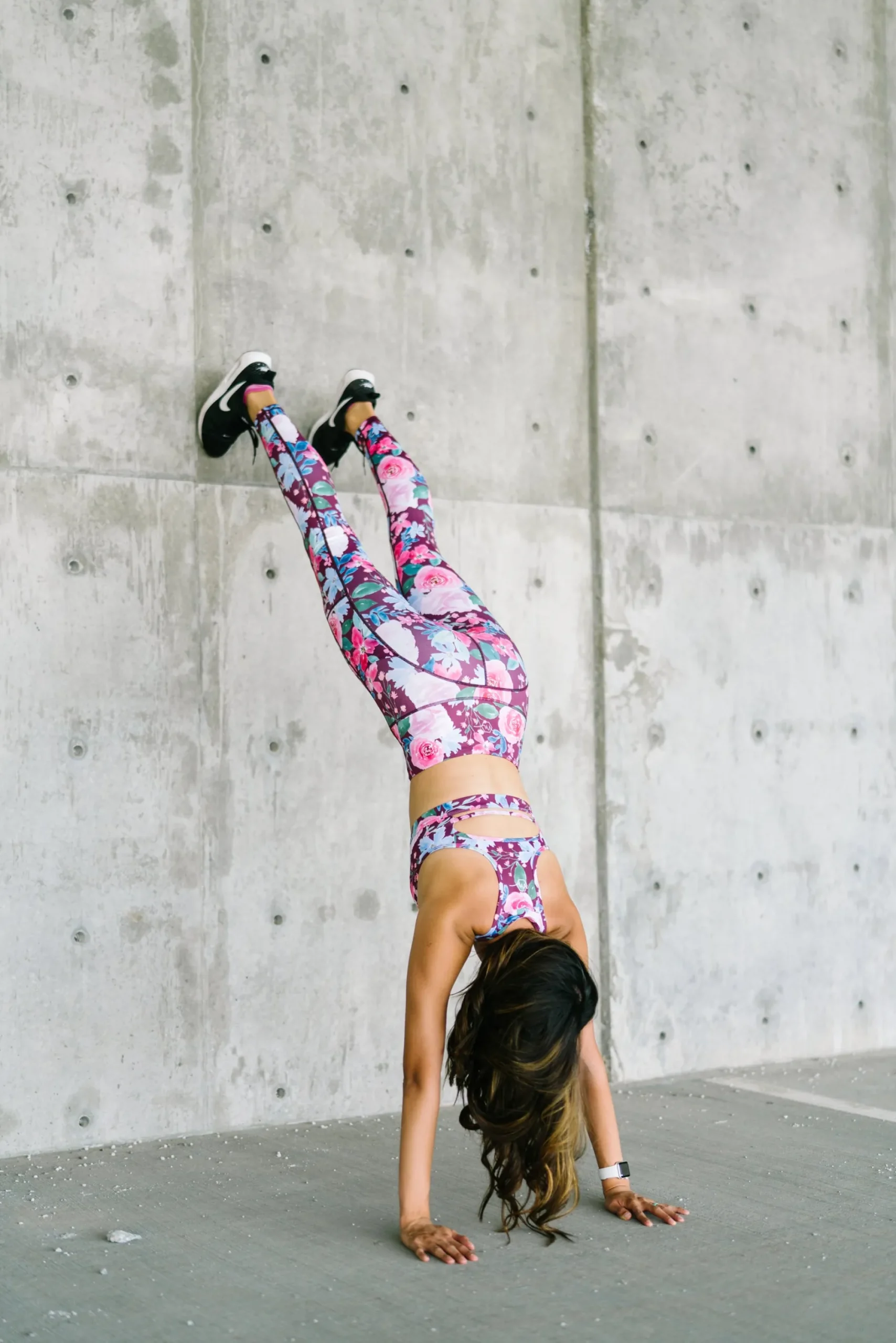 inspire_leggings__maroon__8.webp Leggings>Maven Thread Inspire Leggings - Maroon Floral