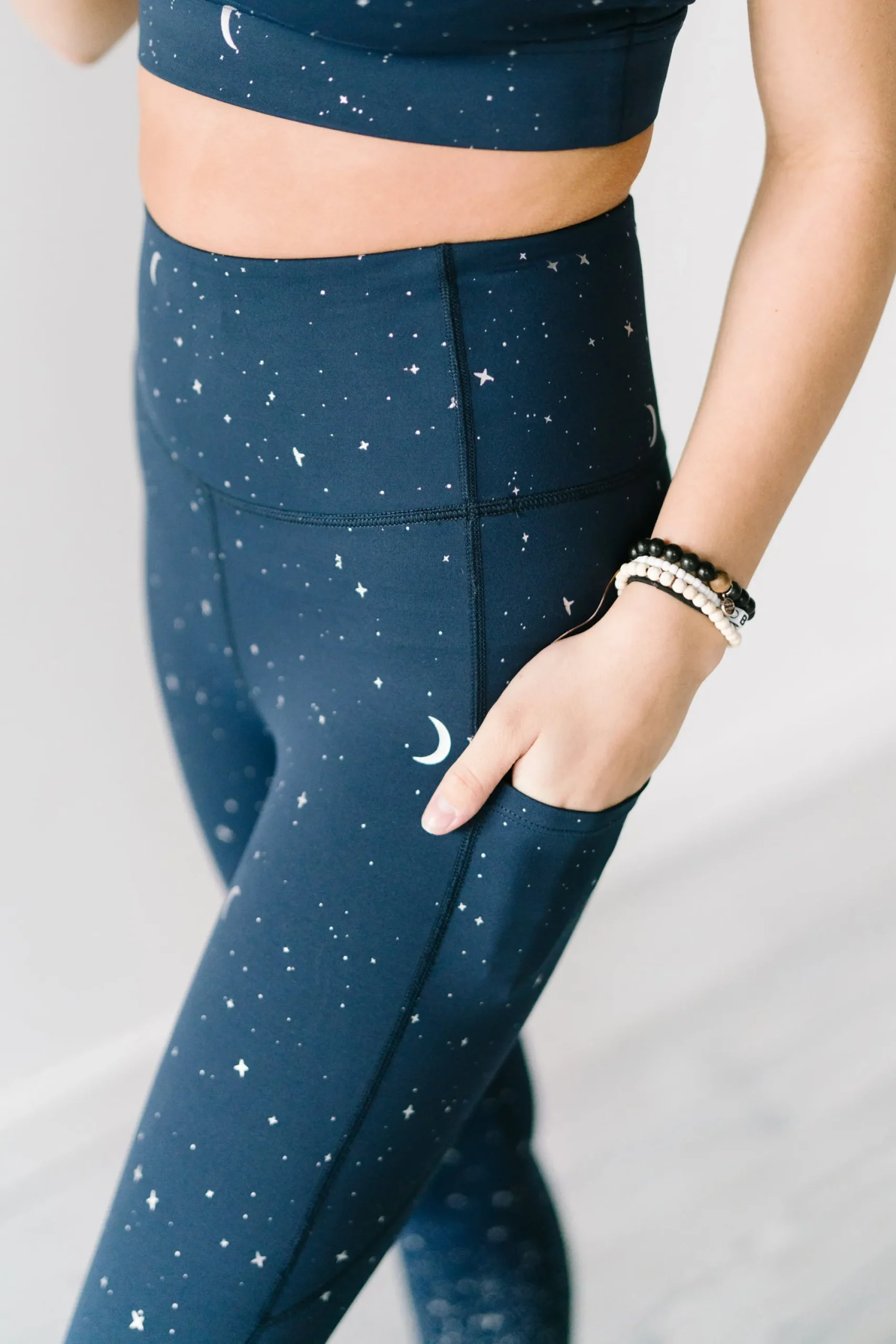 inspire_leggings__navy_mo_2.webp Leggings>Maven Thread Inspire Leggings - Navy Moons