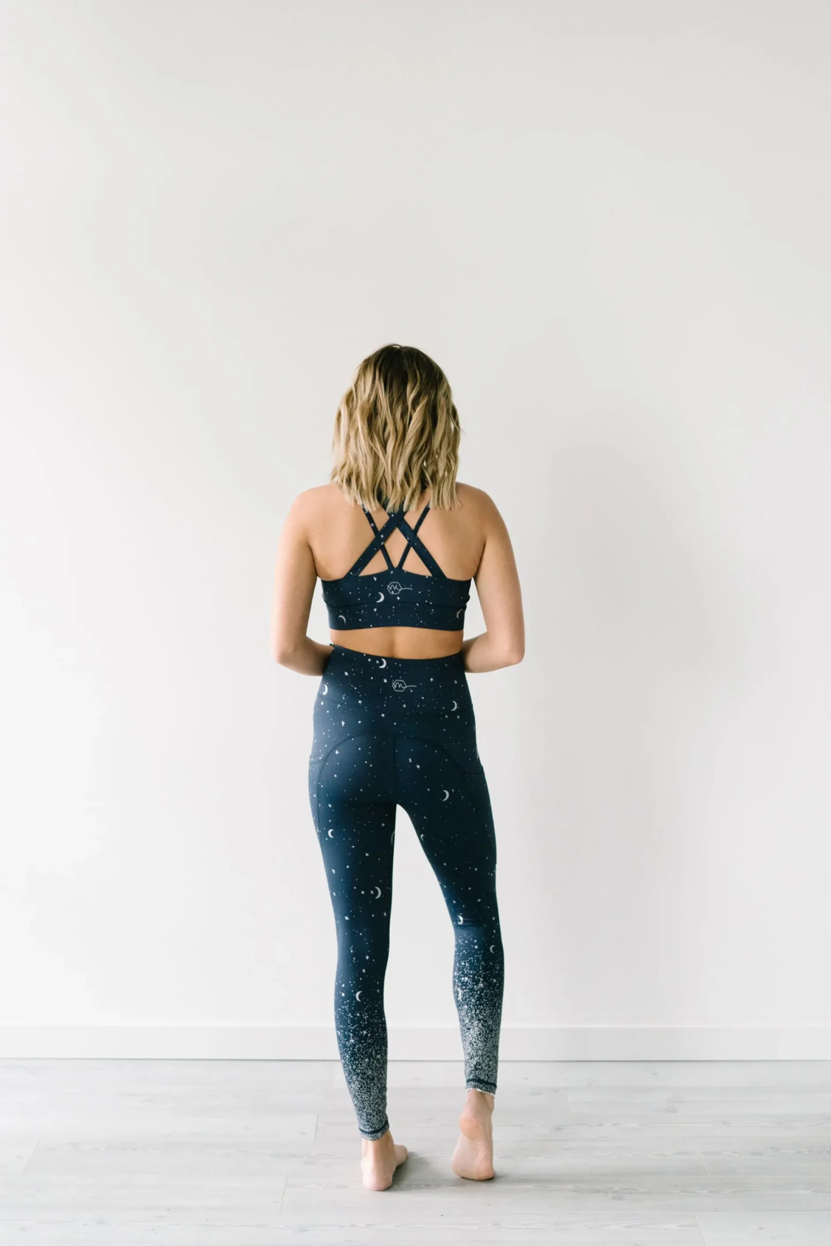 inspire_leggings__navy_mo_4.webp Leggings>Maven Thread Inspire Leggings - Navy Moons