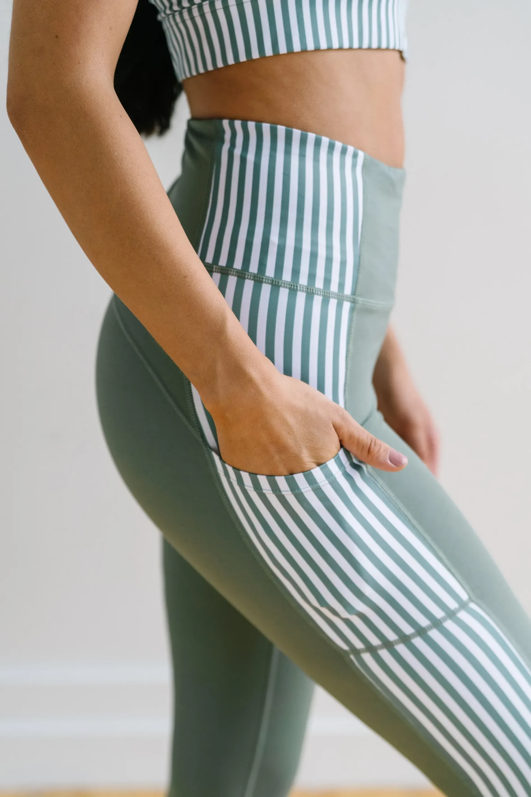 inspire_leggings__sage_st_1.webp Leggings>Maven Thread Inspire Leggings - Sage Stripe