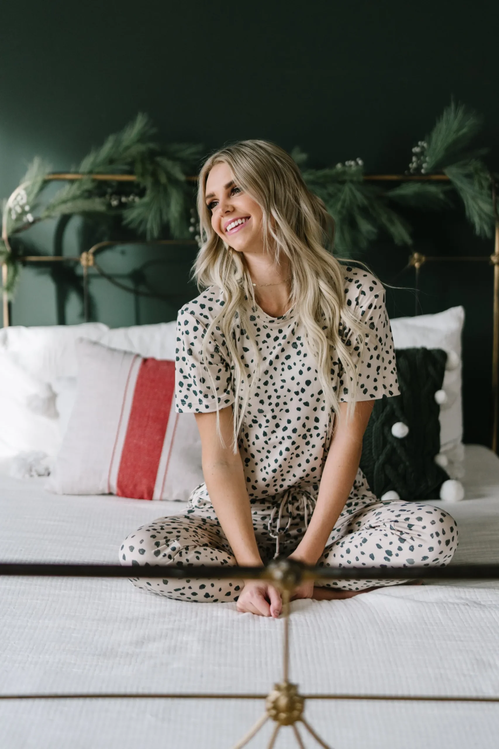 lounge_premium_pajama_top_6-1.webp Hoodies + Sleep | Pajamas>Maven Thread Lounge Premium Pajama Top - Dalmatian
