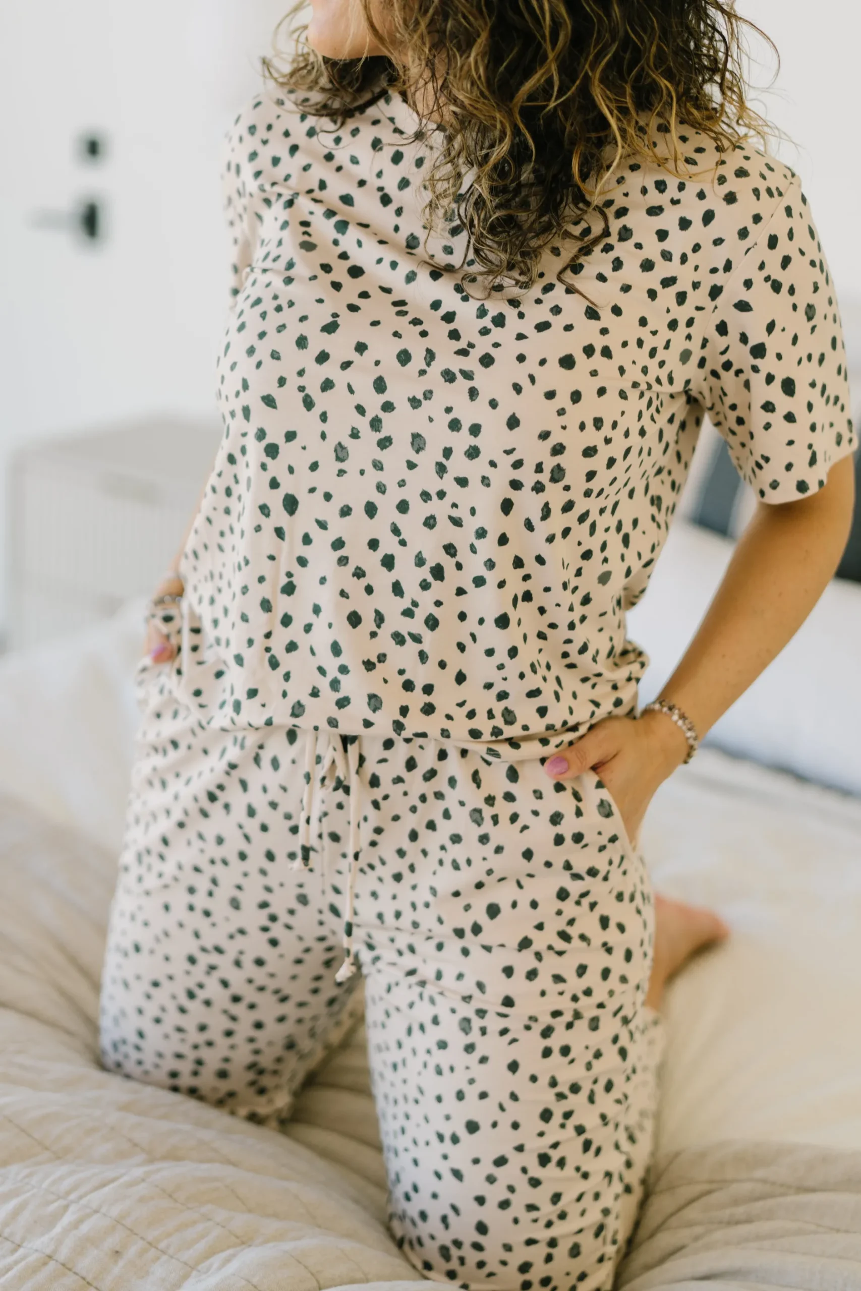 lounge_premium_pajama_top_8.webp Hoodies + Sleep | Pajamas>Maven Thread Lounge Premium Pajama Top - Dalmatian