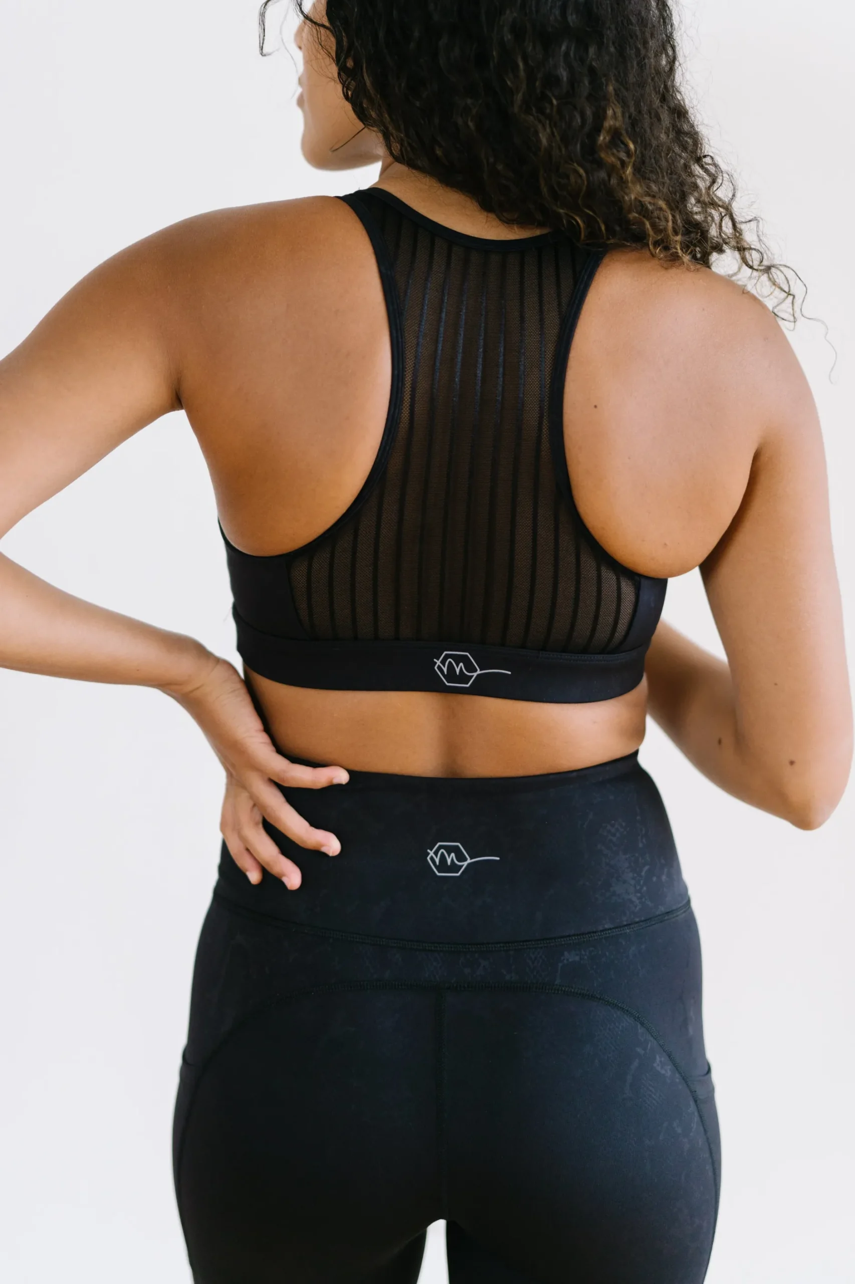 mesh_sports_bra__black_sn_2.webp Sports Bras>Maven Thread Mesh Sports Bra - Black Snakeskin