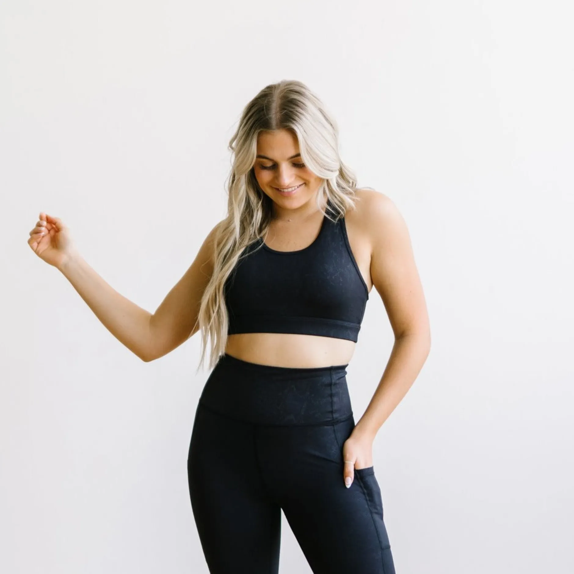 mesh_sports_bra__black_sn_3.webp Sports Bras>Maven Thread Mesh Sports Bra - Black Snakeskin