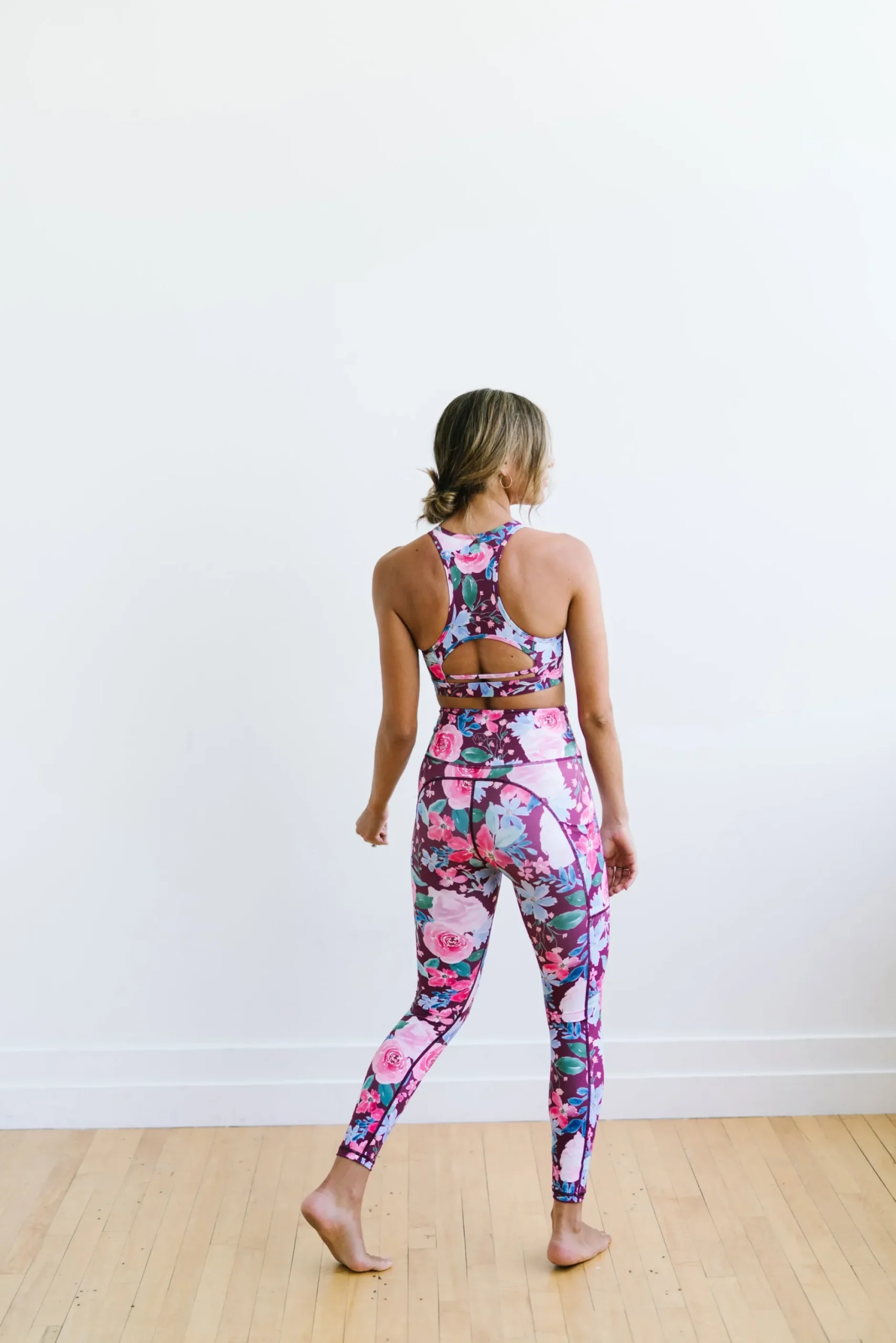 power_sports_bra__maroon__4.webp Sports Bras>Maven Thread Power Sports Bra - Maroon Floral