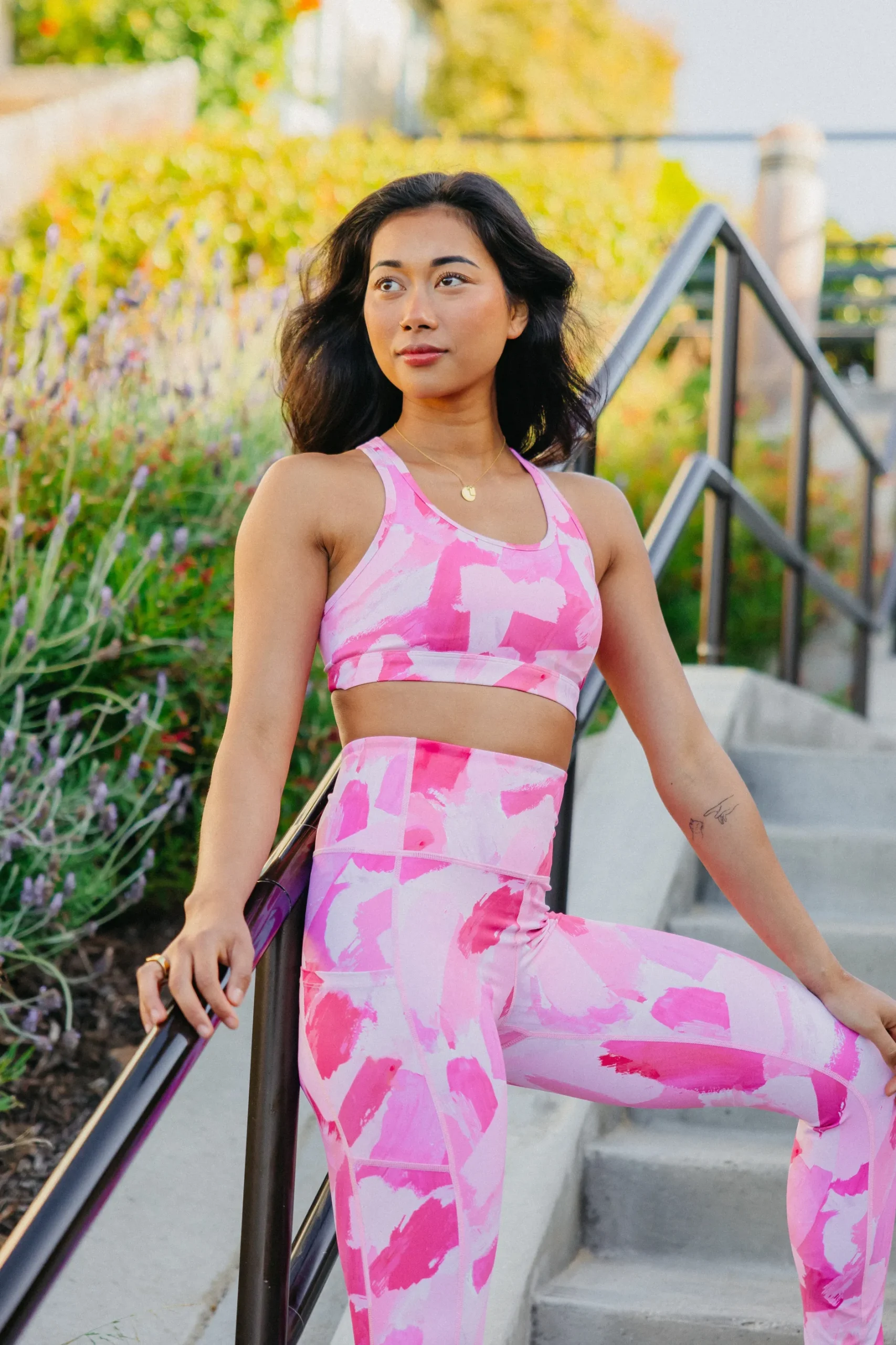 power_sports_bra__pink_br_4.webp Sports Bras>Maven Thread Power Sports Bra - Pink Brushstroke