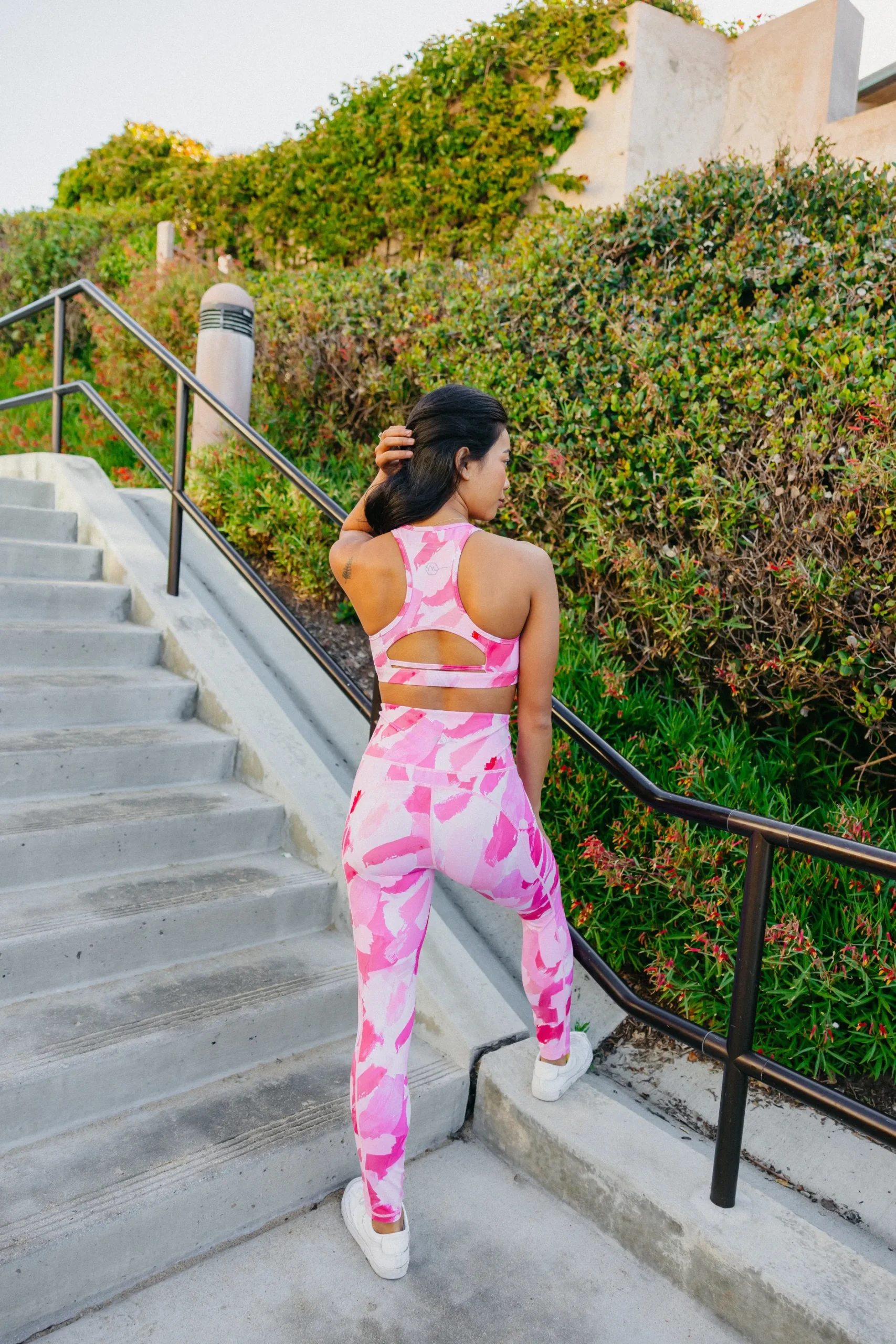 power_sports_bra__pink_br_6.webp Sports Bras>Maven Thread Power Sports Bra - Pink Brushstroke