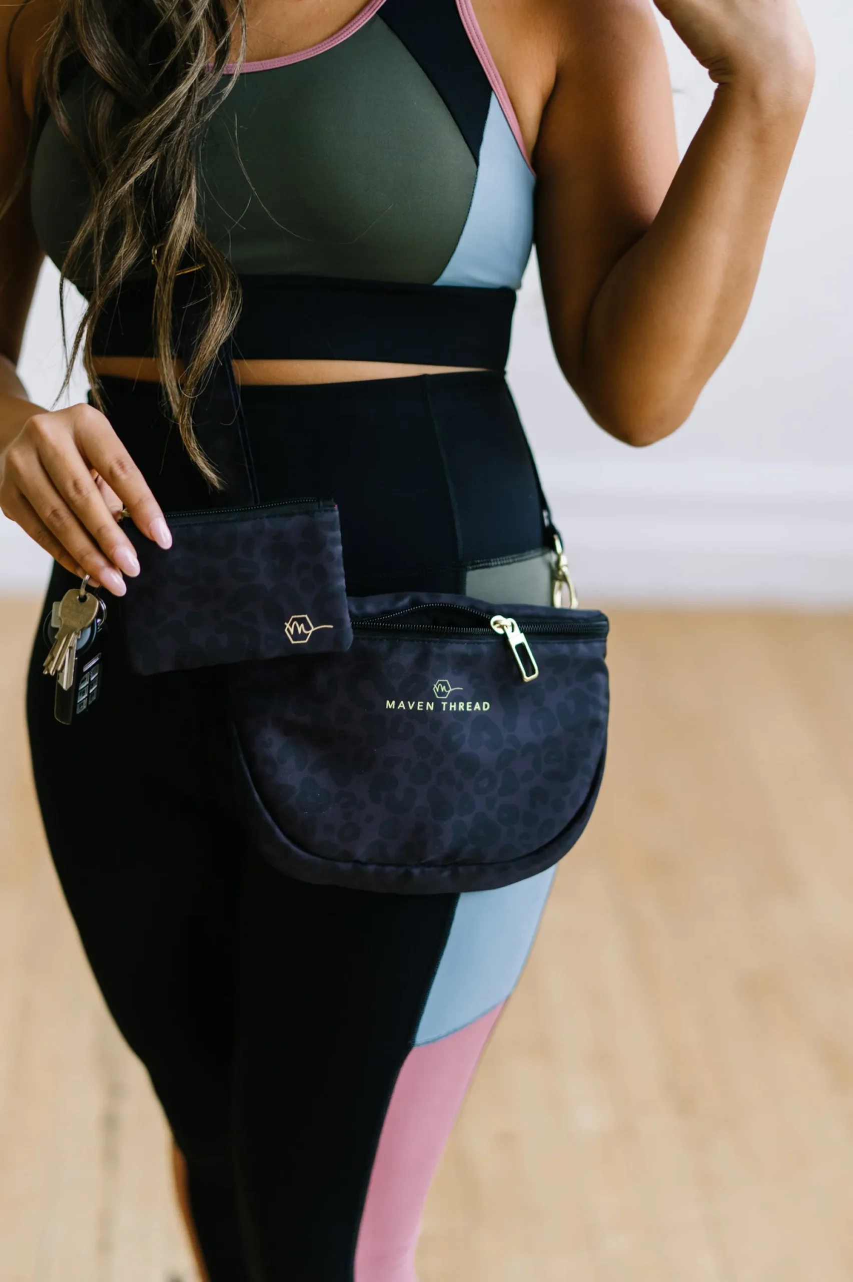 sport_wallet__grey_leopar_6.webp Wallets>Maven Thread Sport Wallet - Grey Leopard